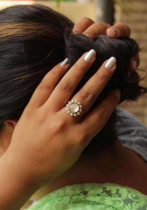 Gold Kundan Flower Ring