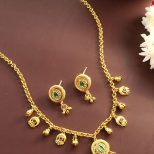 Kundan Studded Jewellery Set
